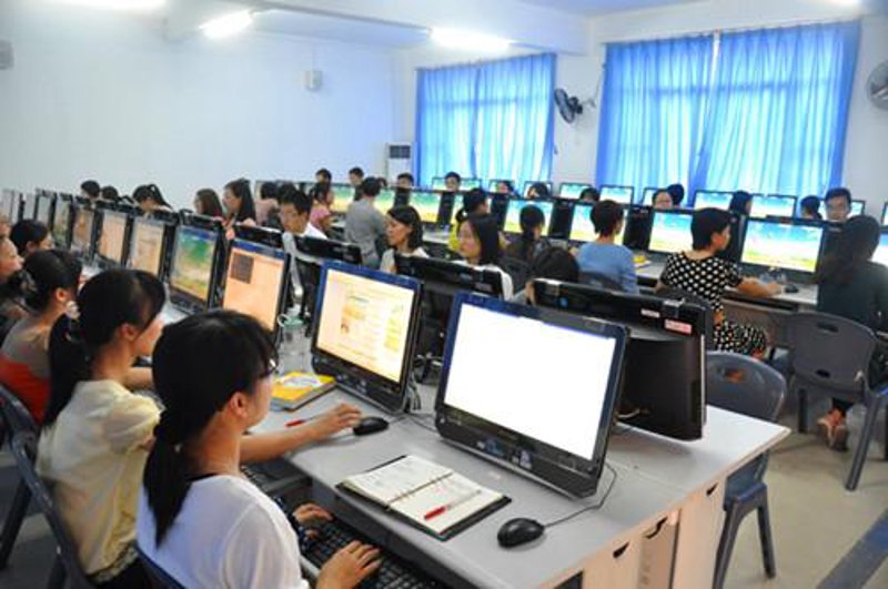 网站制作行业：从信息孤岛到广阔舞台
